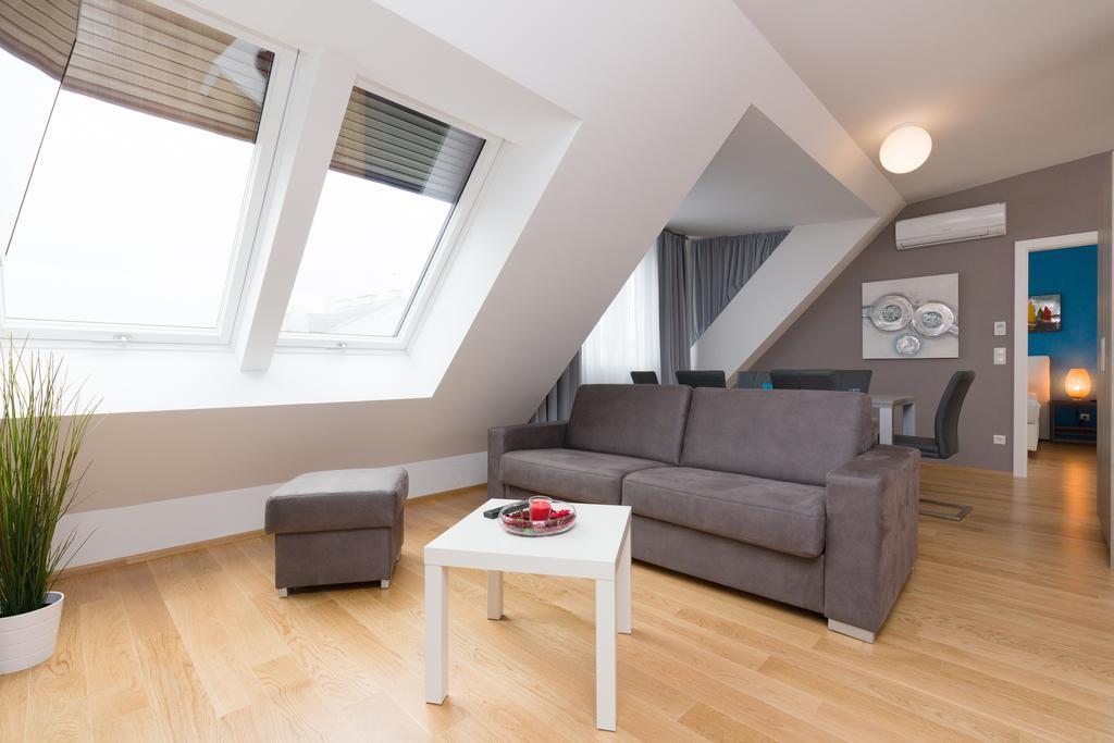 Tabor 1020 * Wien